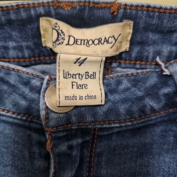 Democracy Liberty Bell Flare Jeans Stretch Mid-Rise Women's Size 14 - Picture 7 of 8